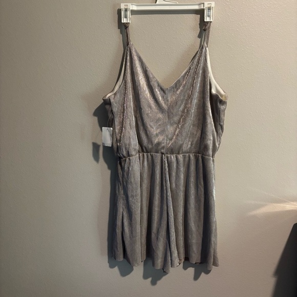 CHARLOTTE RUSSE NWT ROMPER spaghetti straps XL - Picture 2 of 5